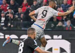 ITALIANO: Ibrahimovic marca, mas Milan perde para Udinese