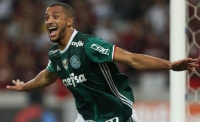 Bahia abre negociações com Vitor Hugo, ex-Palmeiras