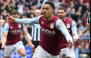INGLÊS: Aston Villa domina Newcastle, faz 3 a 0 e chega a 5 triunfos seguidos