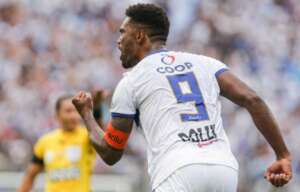 Paulistão: Bruno Mezenga prega respeito ao Palmeiras após vitória do Água Santa