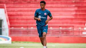 Série B: Zagueiro Anilson chega à Campinas para reforçar a Ponte Preta