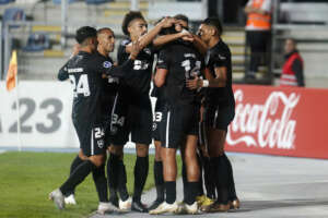 Magallanes-CHI 2 x 2 Botafogo – Vacilo com um homem a menos e empata na estreia