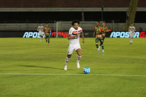 Botafogo-SP x CRB - Pantera tenta manter os 100% e Galo quer desencantar na Série B