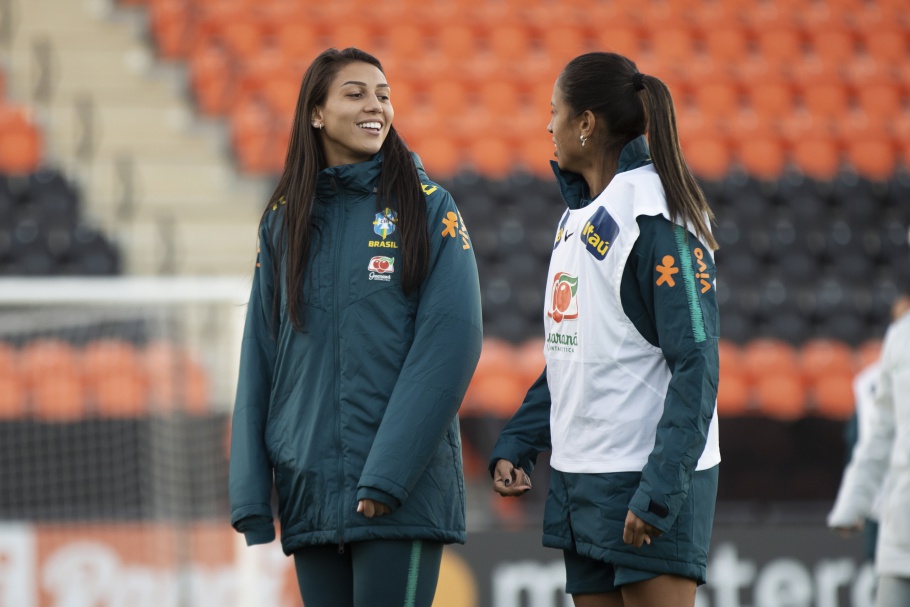 Feminino: Seleção brasileira tem a volta de Andressa Alves e Luana em Londres