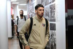 Calleri ainda se recupera da dengue, não encara o Coritiba e é dúvida na Sul-Americana