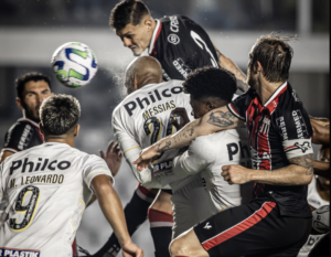 Messias reconhece 1º tempo ruim do Santos, mas celebra vaga: 'Premiação do trabalho'