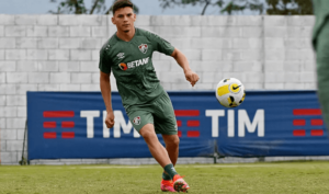 Série C: Volta Redonda acerta com lateral do Fluminense