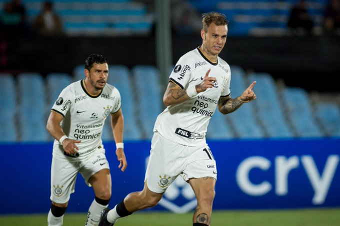 Corinthians x Cruzeiro – Timão pressionado enfrenta Raposa empolgada com volta na Série A