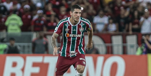 Nino foi o capitão do Fluminense no Fla-Flu