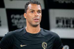 Lázaro busca série positiva rara entre antecessores para acalmar ânimos no Corinthians