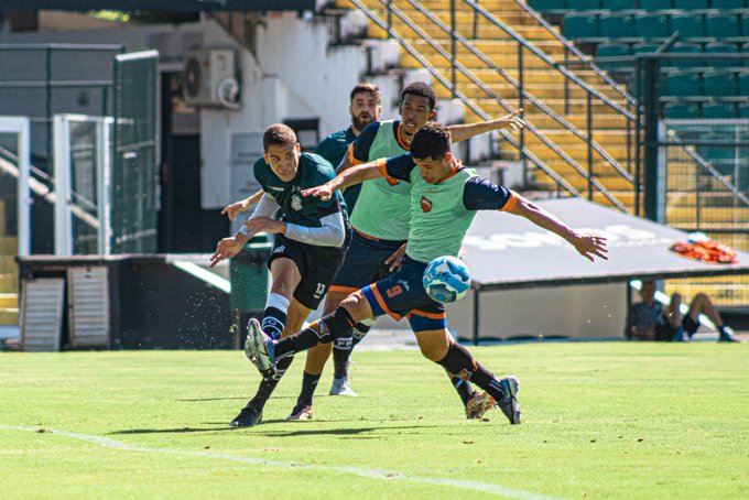 Série C: Após desfalcarem Figueirense em amistoso, dois jogadores voltam a treinar