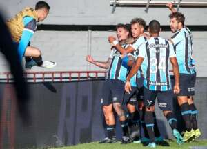 GAÚCHO: Caxias empata com o Grêmio com um a menos