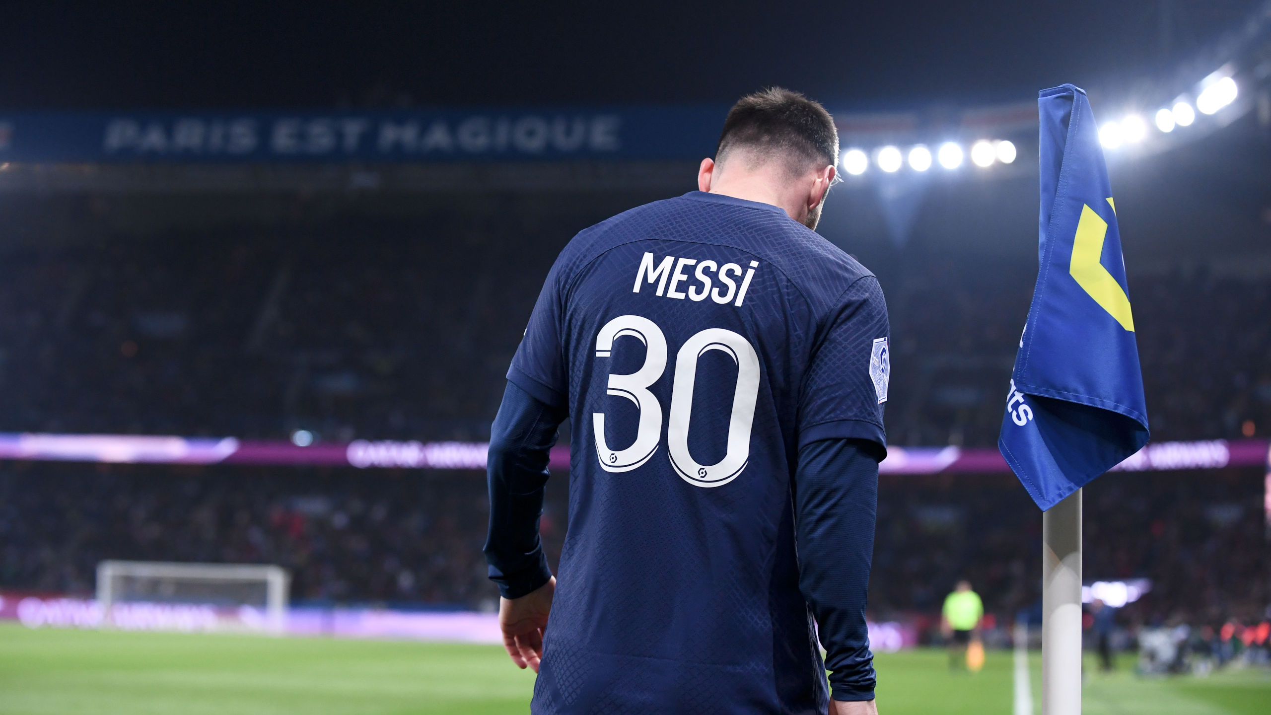 PSG oficializa a saída de Lionel Messi após duas temporadas