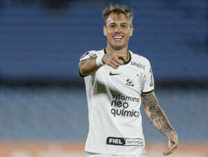 Róger Guedes comemora primeira vez marcando na Libertadores: 'Estava na hora'