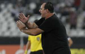 Ceni lamenta chances perdidas contra Botafogo: 'Tínhamos condições de sair com a vitória'