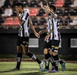 Santos vive crise fora de campo e sequência de vitórias não tira preocupação com Brasileirão