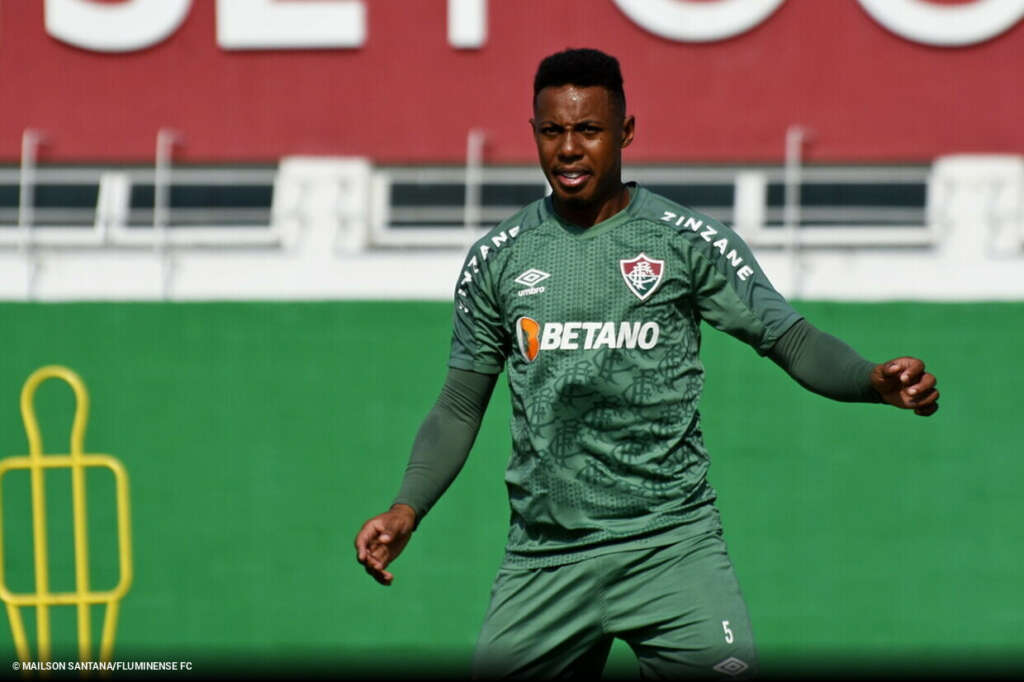 Avaí se aproxima de volante Welligton, ex-Fluminense, para Série B