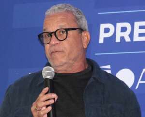 Hélio dos Anjos ressalta união do elenco na premiação do Paulista A2