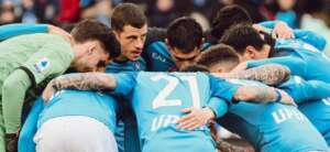 ITALIANO: Líder isolado, Napoli poupa titulares e fica no empate sem gols com Verona em casa