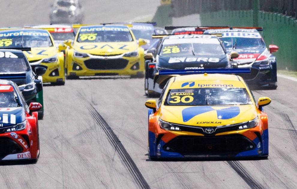 Casagrande ganha 1ª prova e Ricardo Maurício lidera Stock Car ao vencer a 2ª em Interlagos