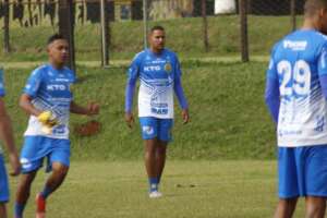 Série D: Cascavel acerta contratação de zagueiro do Tombense