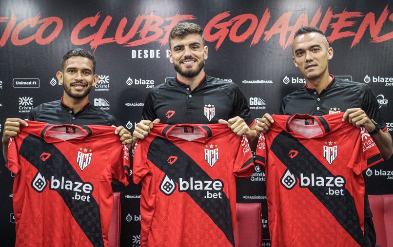 Série B: Atlético-GO apresenta dois reforços e confirma outros quatro nomes