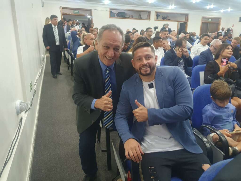 Presidente da Câmara Municipal de Campinas esteve presente na festa de premiação do Paulista A2 2 presidente