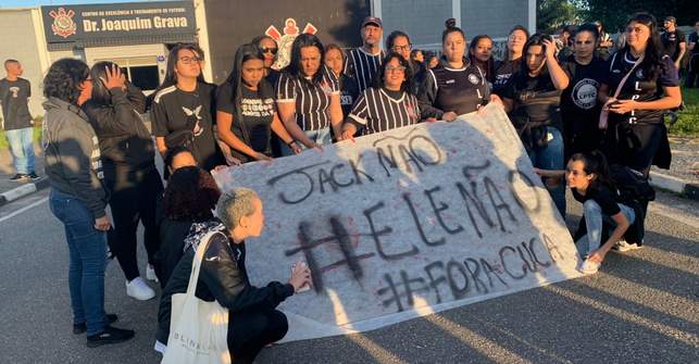 Corinthians - protesto contra Cuca