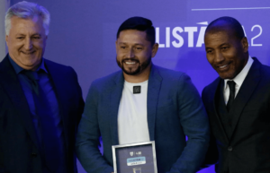 Craque do Paulista A2, Élvis comemora 'casamento perfeito' com a Ponte Preta