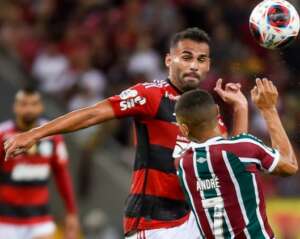 Flamengo 2 x 0 Fluminense - Rubro-Negro abre boa vantagem na decisão do Carioca