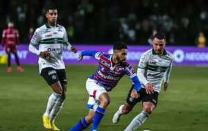 Coritiba 0 x 3 Fortaleza - Coxa em crise sob olhares de Zago