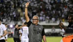 Paulista A2: Técnico da Ponte Preta, Hélio dos Anjos projeta vendas para buscar reforços