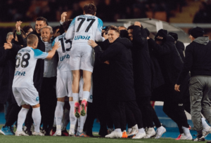 ITALIANO: Napoli derrota o Lecce e segue com folga na liderança