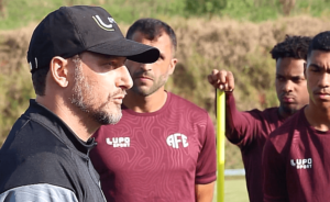 Série D: Técnico Elano Blumer destaca preparação: 'Privilegiado de estar aqui'