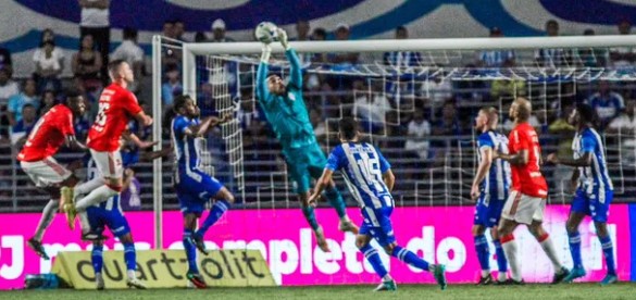 Internacional avança na Copa do Brasil