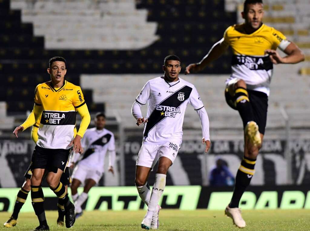 Ponte Preta falha nos dois gols da derrota para Criciúma