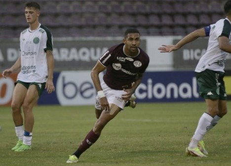 Série B: Botafogo-SP confirma atacante João Veras como novo reforço