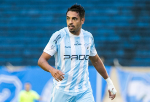 Série B: Junior Dutra sofre lesão no tornozelo e é desfalque do Londrina-PR