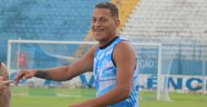 Paulista A3: Após suspeita de lesão, atacante do Marília é liberado pelo DM