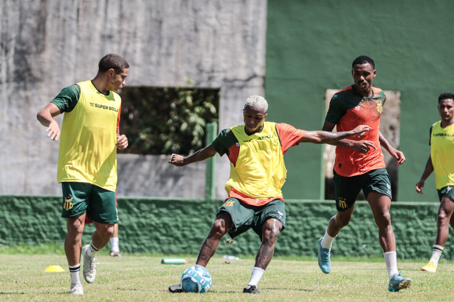 sampaio correa treino evaristo piza