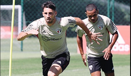 Calleri, durante treino do São Paulo retorna ao time do São Paulo