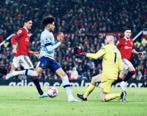 INGLÊS: Rashford desencanta e põe United no G-4 com vingança contra Brentford