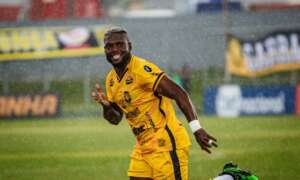 Amazonas 2 x 0 América-RN - Onça é eficiente e ganha a primeira