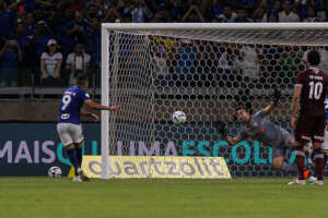 Seleção FI da 5ª rodada do Brasileirão tem Fábio, Raphael Veiga, Tiquinho e mais...