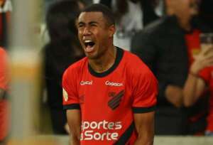 Athletico 3 x 2 Coritiba - Furacão leva clássico emocionante