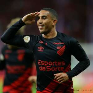 Internacional 0 x 2 Athletico-PR - Com dois golaços no 2T, Furacão vence Colorado