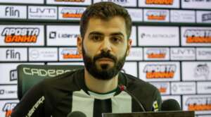 Série C: Apresentado, volante garante 'comprometimento' no Figueirense