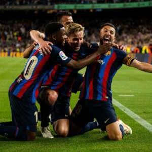 ESPANHOL: Barcelona marca no fim e se aproxima do título; Elche é rebaixado