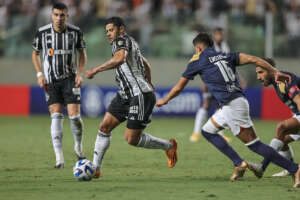 Atlético-MG 2 x 0 Alianza Lima-PER - Hulk perde pênalti, mas Galo vence a 1ª na Libertadores