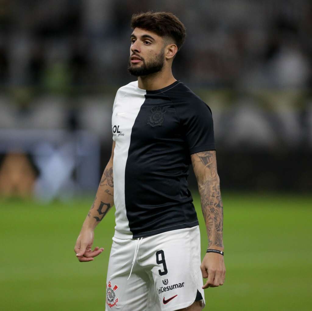 Corinthians tenta ‘virar a chave’ e desafia Flamengo em busca de 1ª vitória desde abril